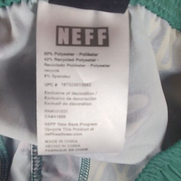 Neff Green Peace Mushroom Print Swim Trunks Size medium - Picture 7 of 8